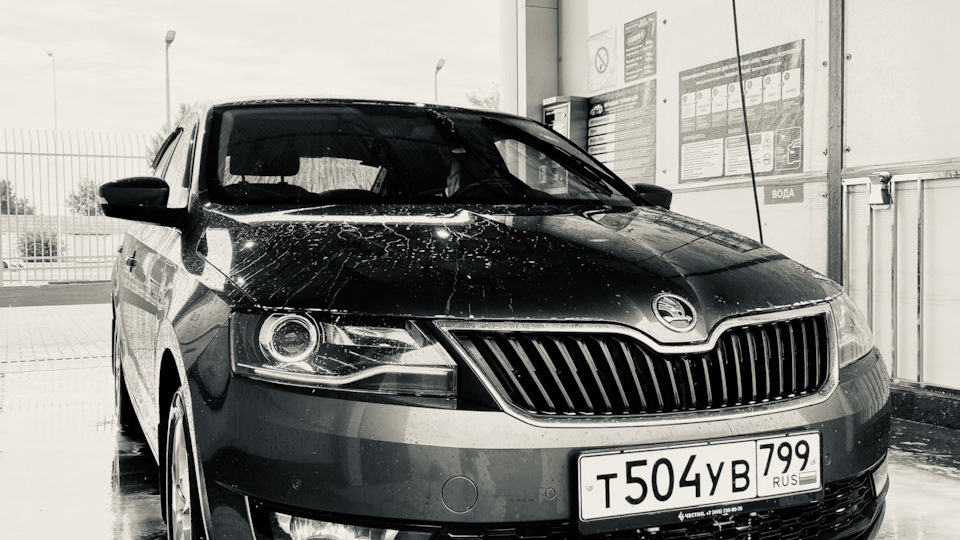 Шкода рапид 2019 автомат. Шкода рапид замерзание стекол.