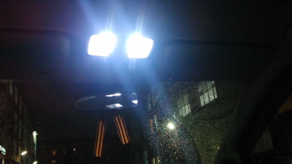 Свет в салоне — Nissan Tiida (1G), 1,6 л, 2011 года | аксессуары | DRIVE2