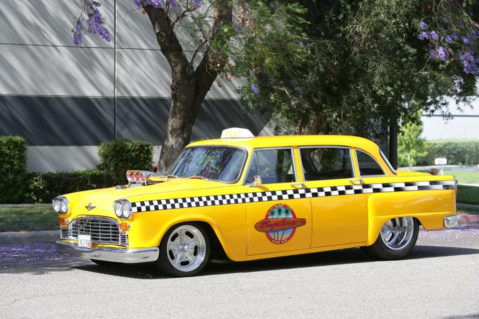 Checker. Chevrolet Checker. Checker Taxi Cab Custom. Ретро-такси. Желтое ретро такси.