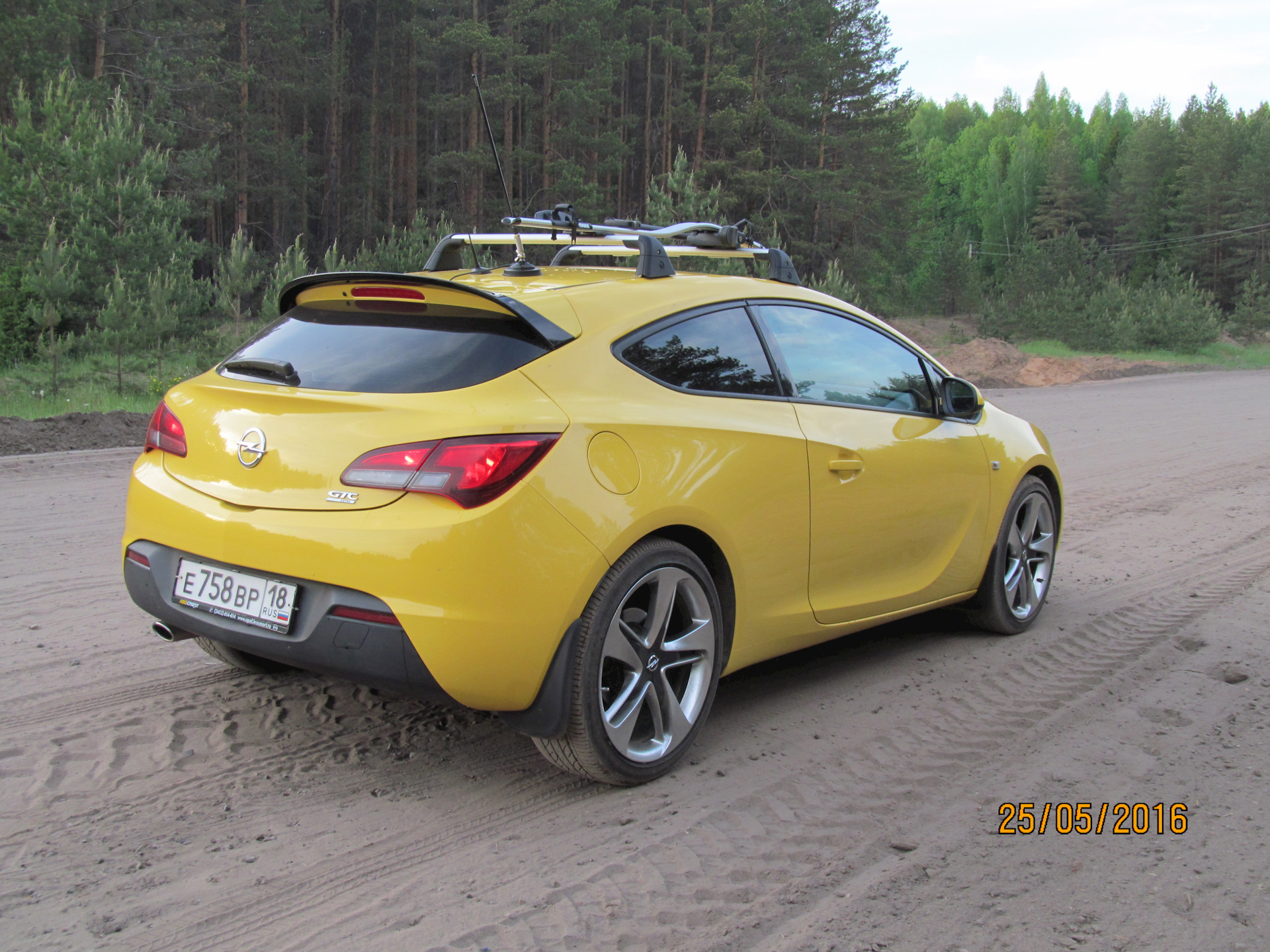 Astra j GTC багажник