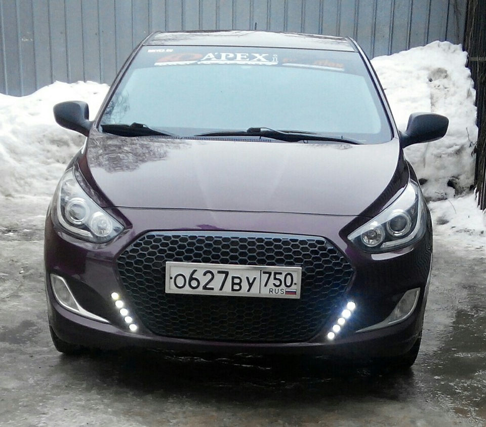 Ходовые огни солярис. Hyundai Solaris 2012 ДХО.