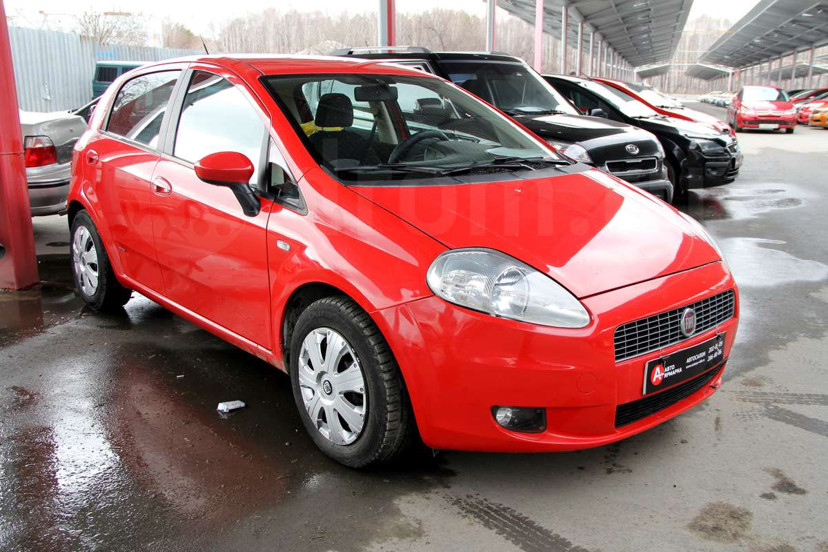 Купить фиат в свердловской. Фиат Гранд Пунто 2008. Fiat punto 1.4 робот. Фиат Гранде Пунто 2008 РКП. Фиатика машина.