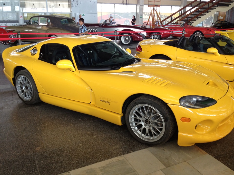 dodge viper 2001