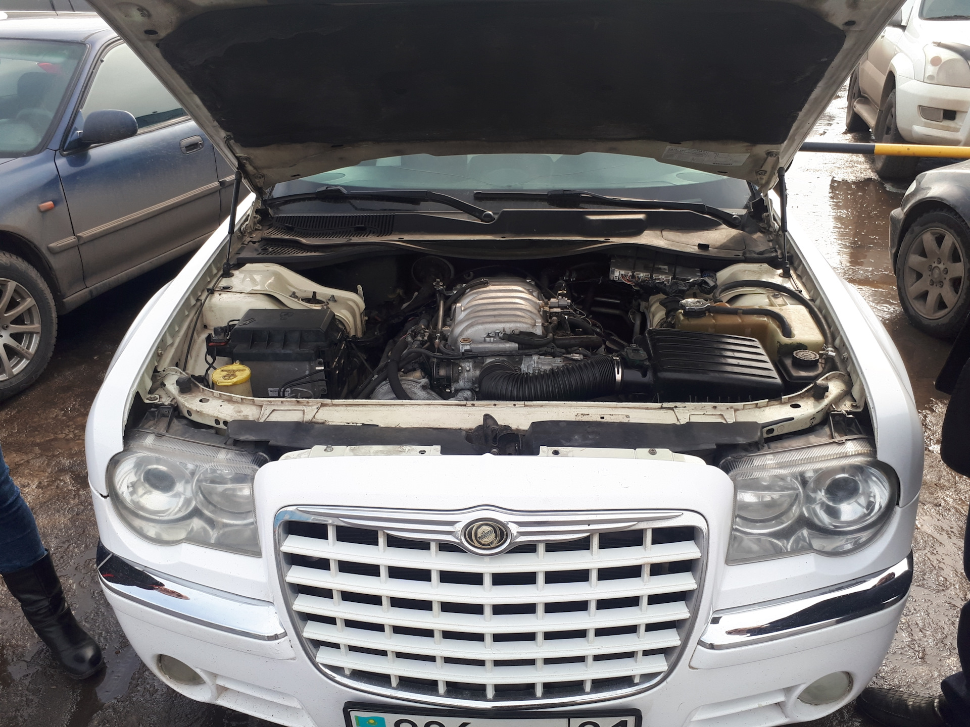 Двс крайслер 300с 3. 5. Свап крайслер. Свап двигатели на крайслер 300с в спб. Двс крайслер 300с 3.