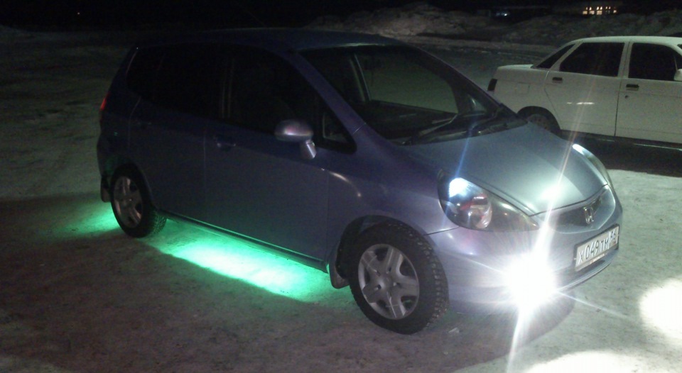 Ночные светлячки на дорогах — Honda Fit (1G), 1,3 л, 2002 года ...