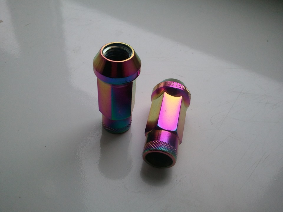 Plate frame, lug nuts, front tires. — Honda Prelude (BB5, BB6, BB7, BB8