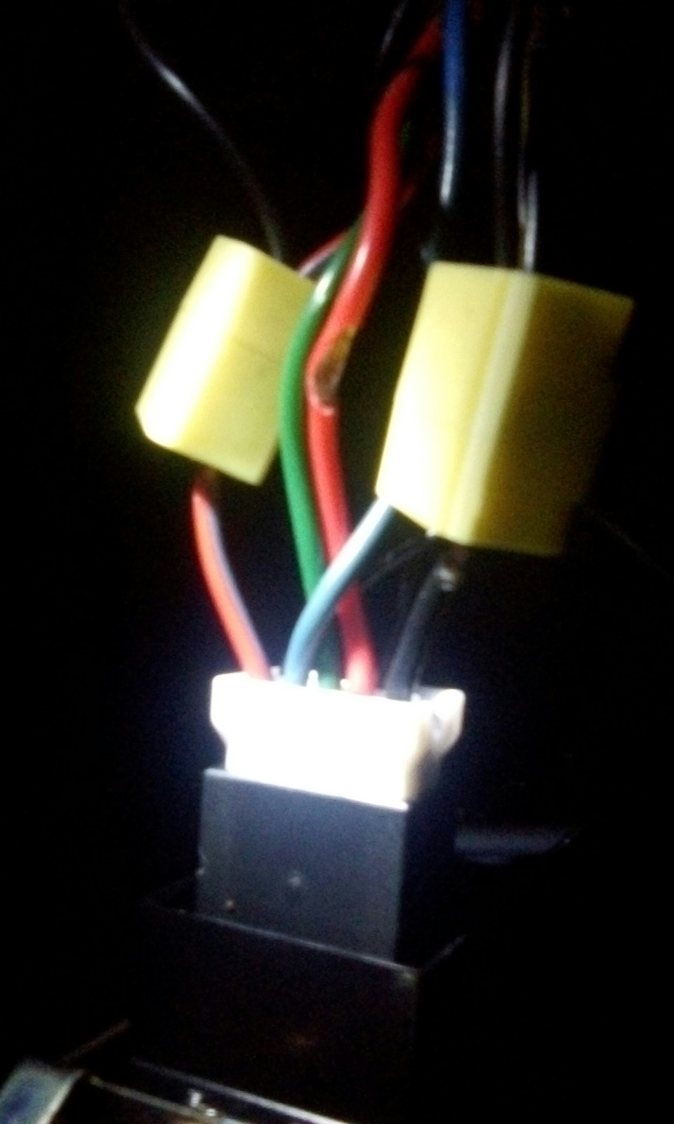 Неисправность переднего пасс. стеклоподъемника. — Mitsubishi Montero ...