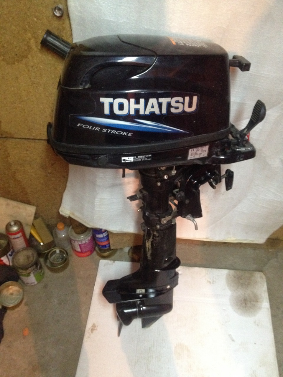 Купить тохатсу 5 л с. Лодочный мотор Tohatsu 5. Лодочный мотор Tohatsu 5 4-х тактный. Лодочный мотор Тохатсу 5 лс. 4 Тактный Лодочный мотор Tohatsu.