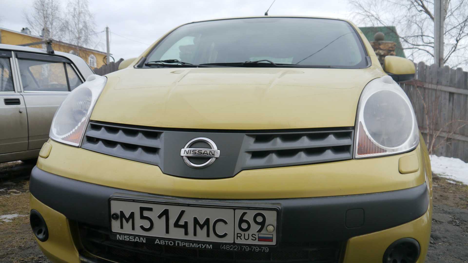 Nissan Note (1G) 1.4 бензиновый 2006 | SUNNY YELLOW на DRIVE2