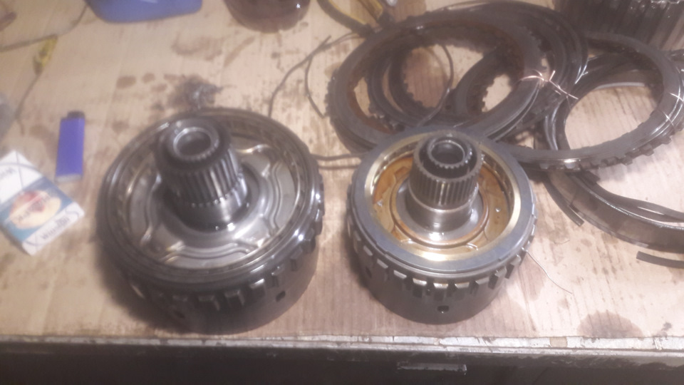 Для примера справа планета F4A41, слева планета W5A51 — Mitsubishi Lancer IX