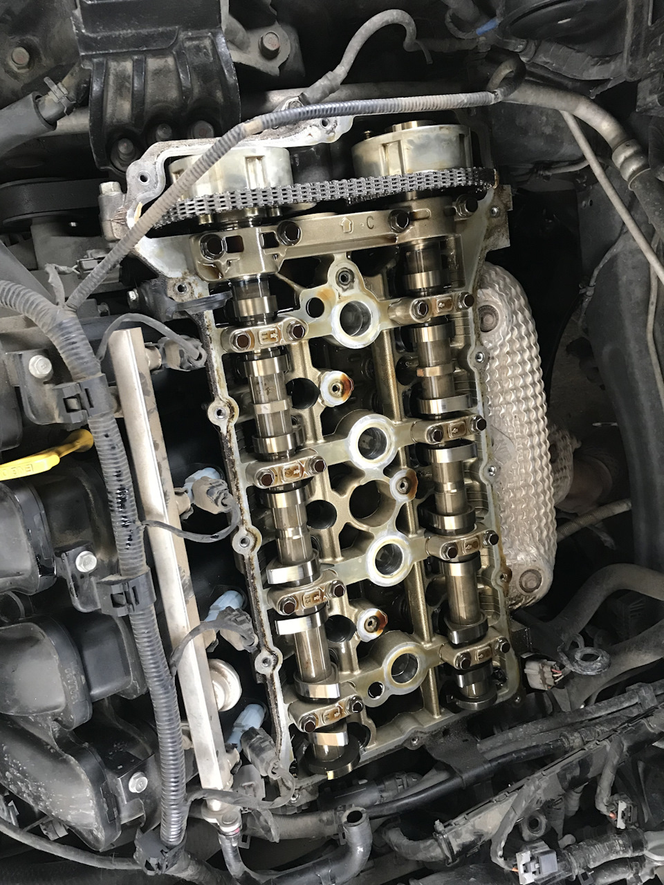 4b12 цепь грм. замена прокладки грм. цепь грм vw polo sedan 1. 8 tsi. прокладка верхней крышки цепи грм 1.