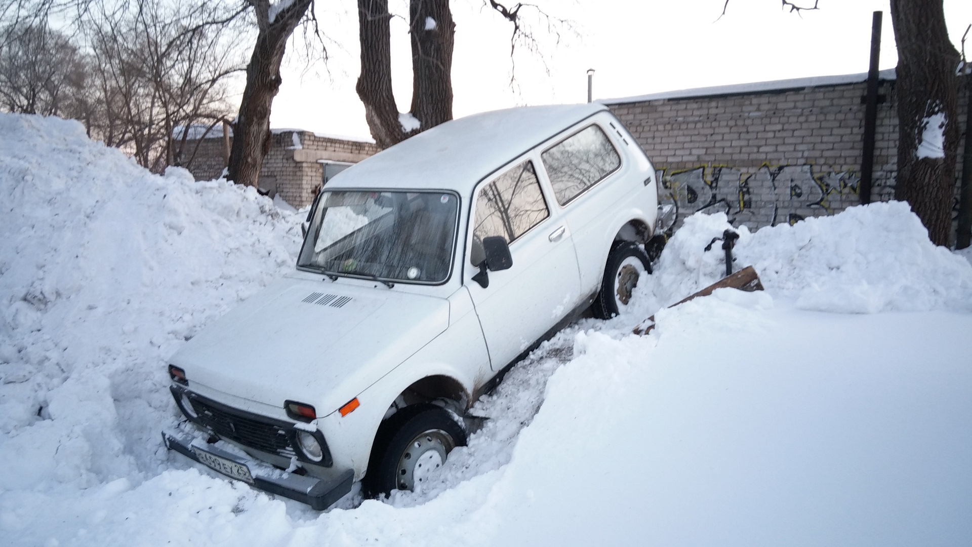 Lada 4x4 3D 1.7 бензиновый 2005 | Нива на вояках на DRIVE2