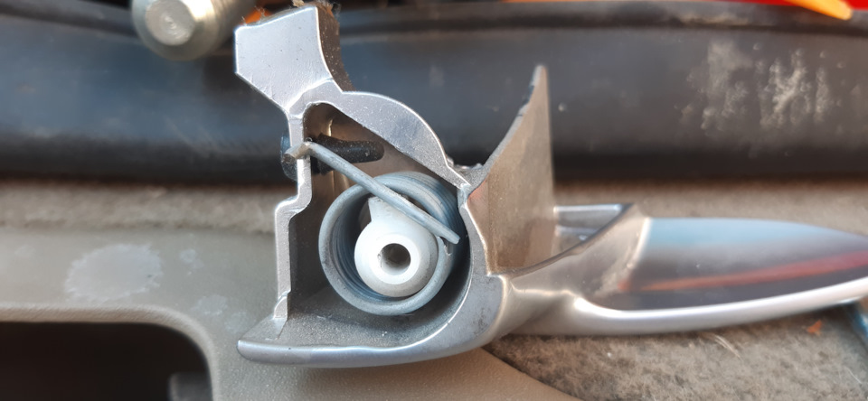 Как вывести навигатор с телефона на монитор автомобиля фольксваген ...