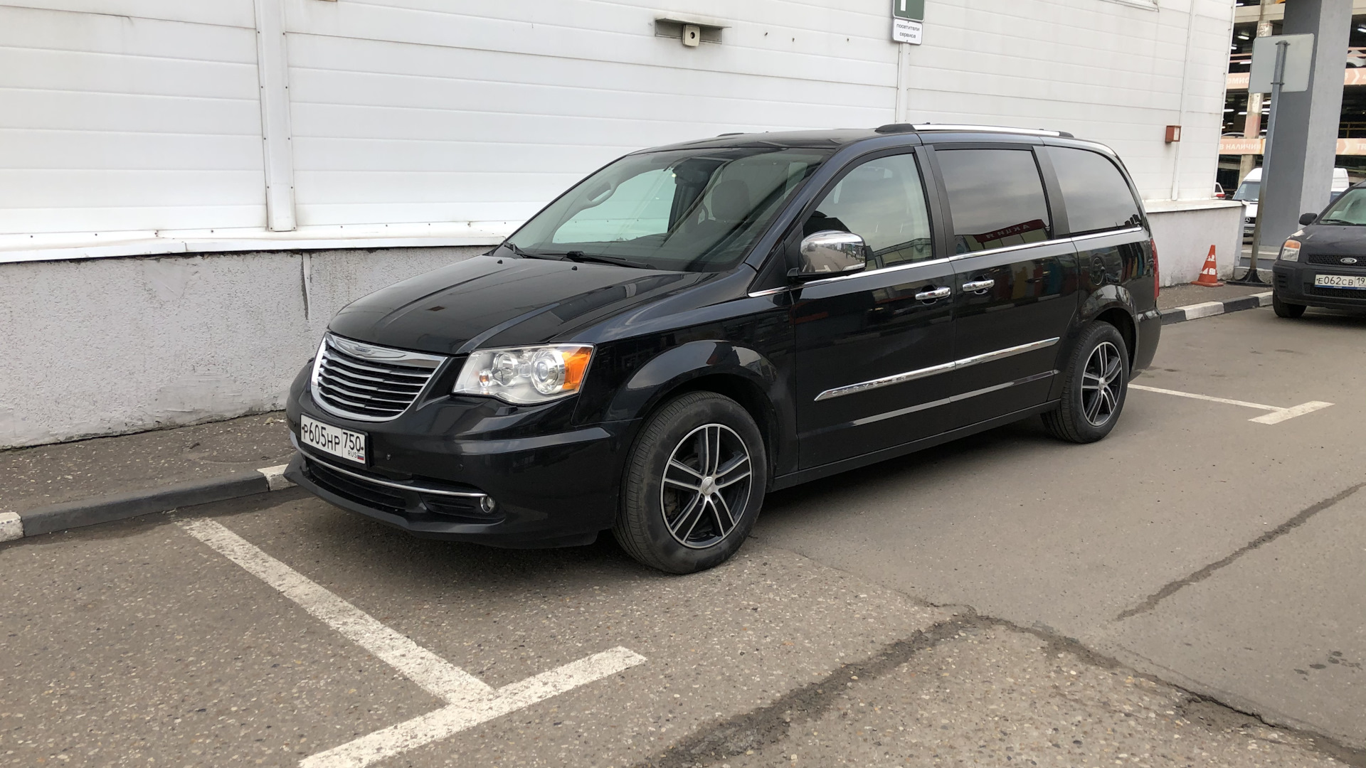 Chrysler Grand Voyager V 3.6 бензиновый 2014 | на DRIVE2