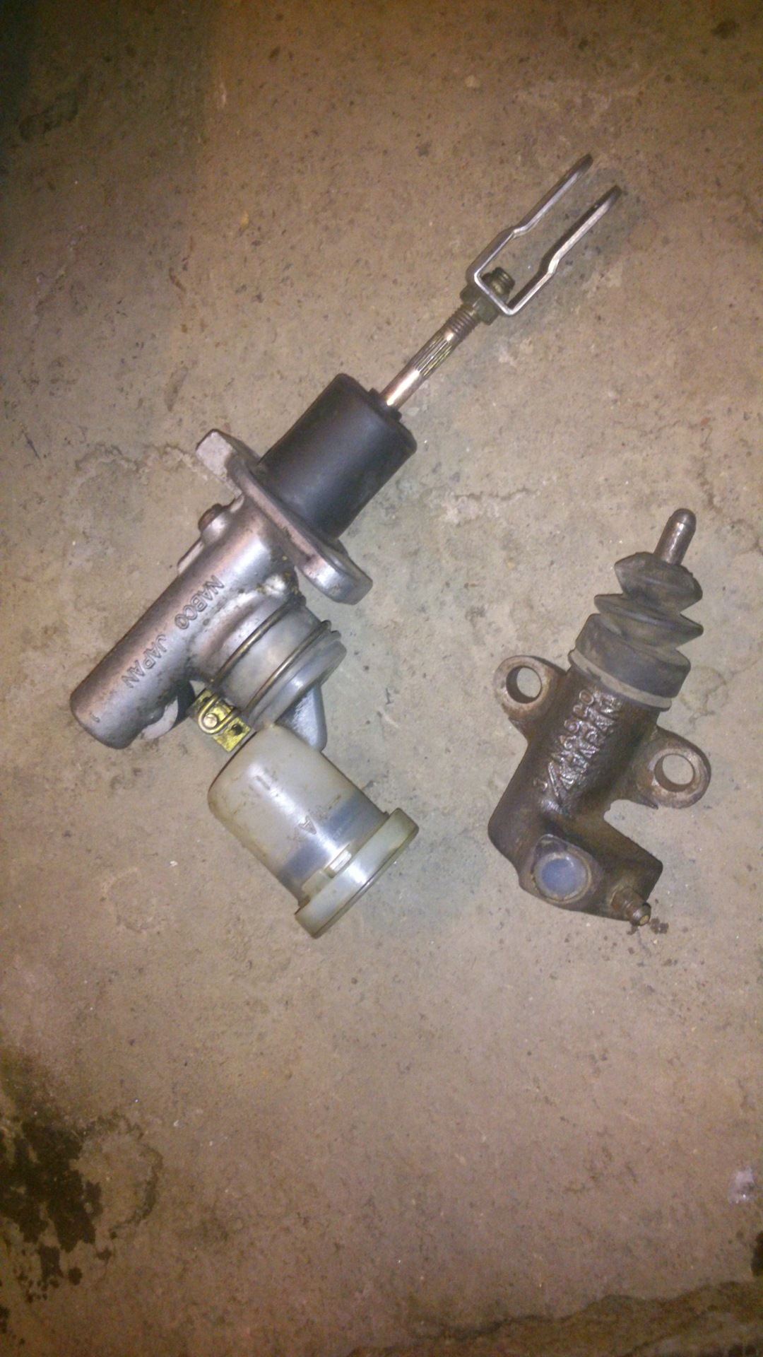 в продаже маленький гаражик ништяков — Nissan Skyline (R33 Series 2), 2 ...