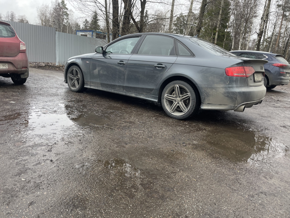 Летняя резина — Audi A4 (B8), 3 л, 2011 года | колёсные диски | DRIVE2