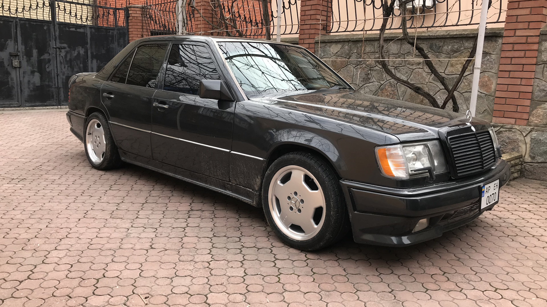 Mercedes-Benz E-class (W124) 4.2 бензиновый 1995 | W124 4.2 Американец на  DRIVE2