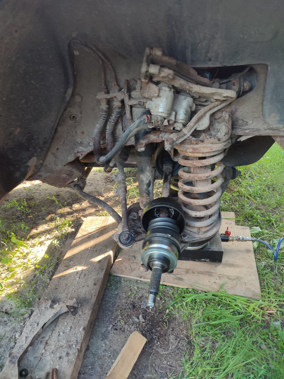 Замена наружной гранаты… и всего, что рядом с ней — Lada 4x4 3D, 1,7 л ...