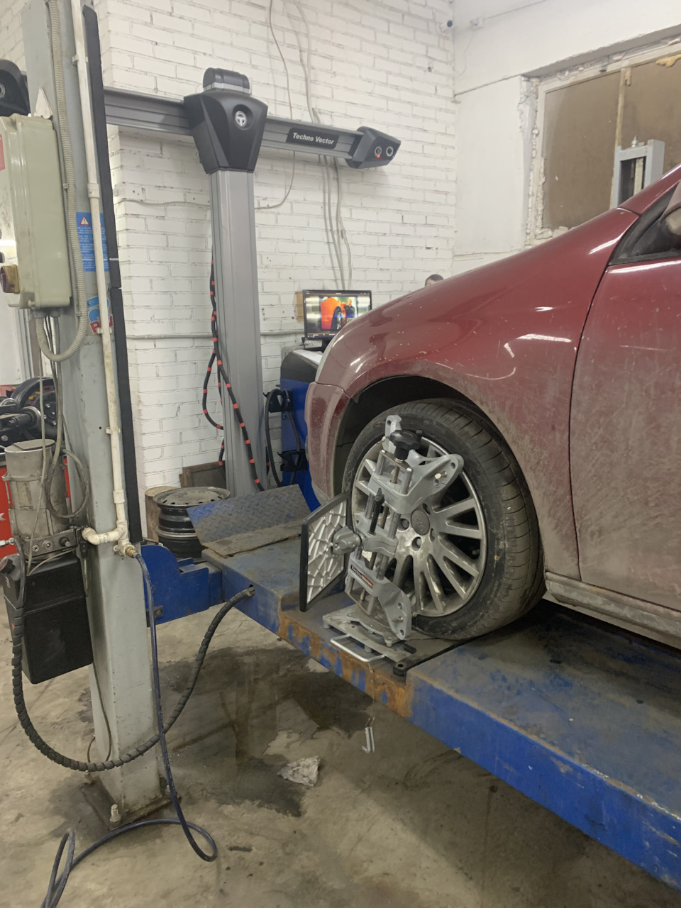 Сход — развал — Volkswagen Jetta V, 1,6 л, 2008 года | плановое ТО | DRIVE2