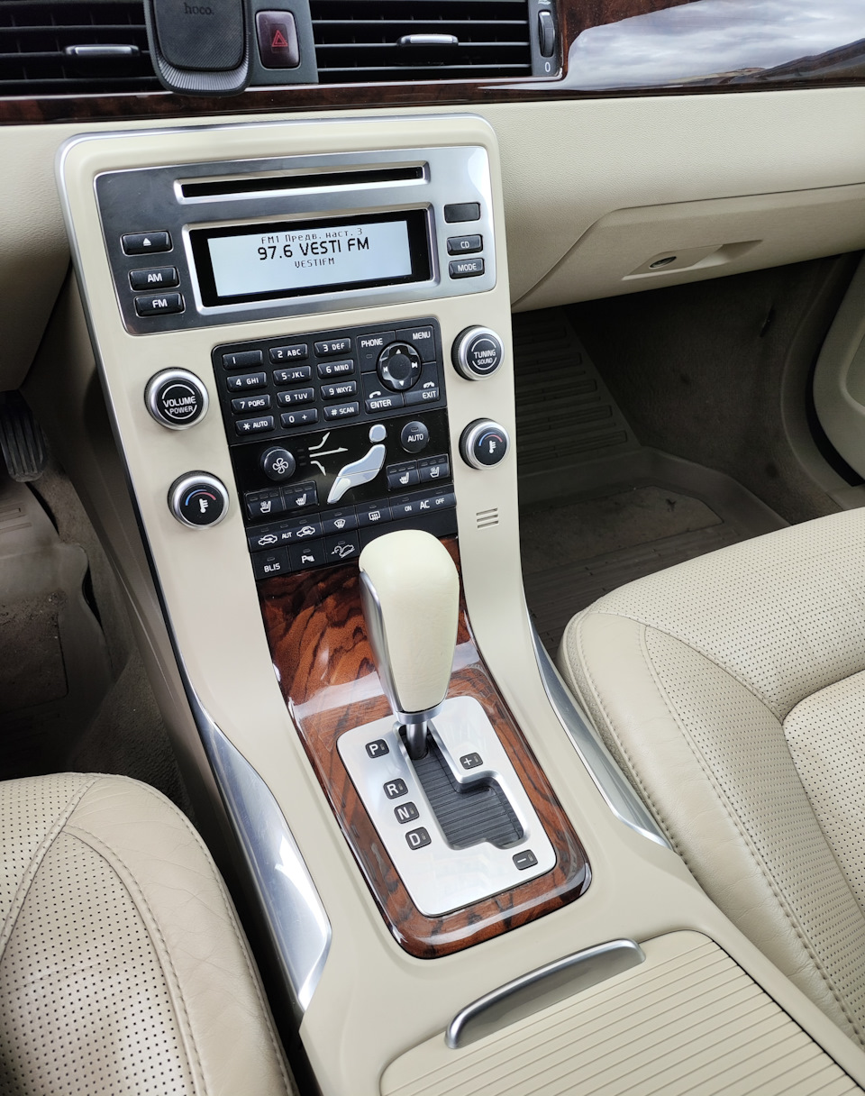 готово — Volvo XC70 III