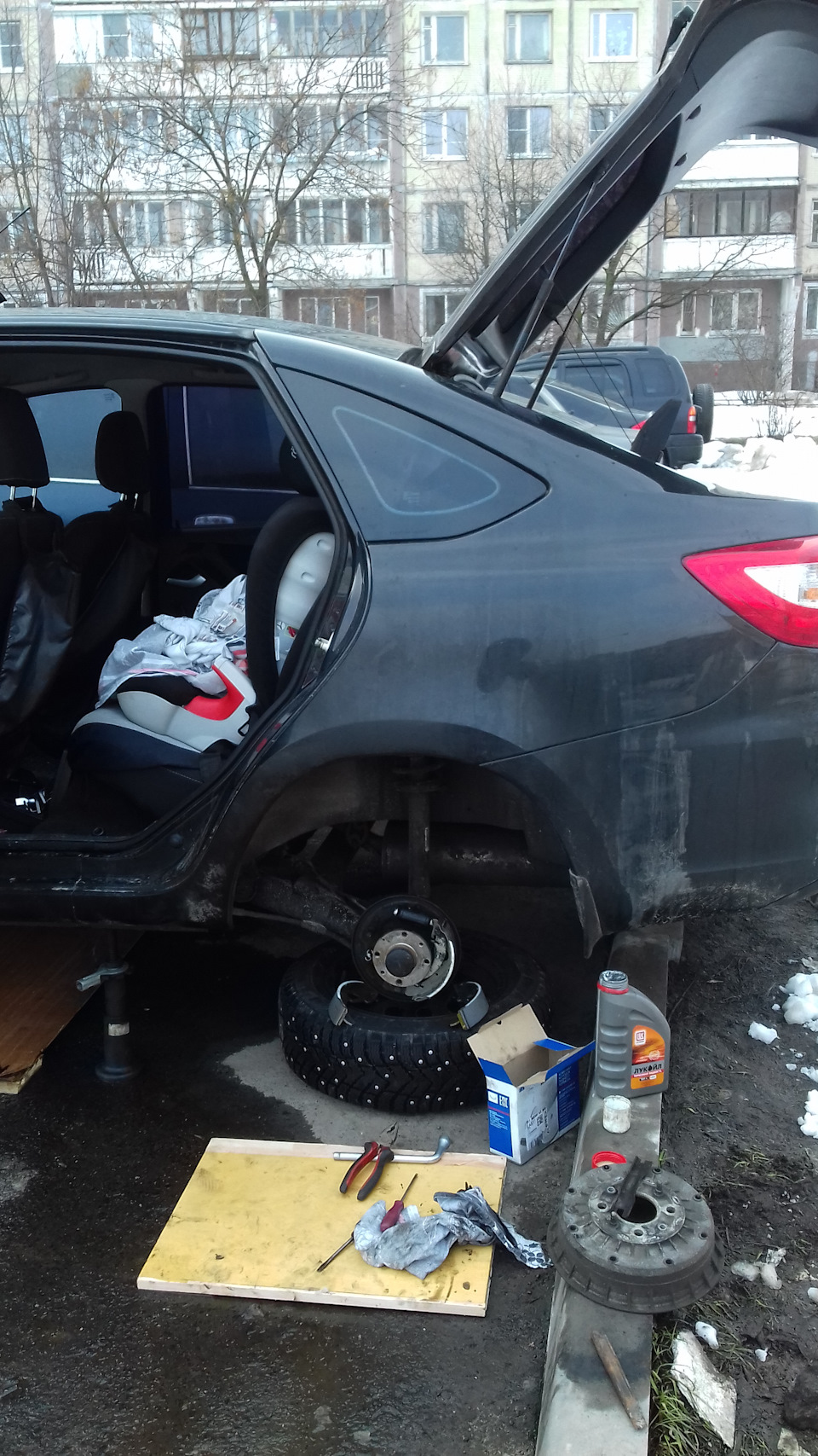 Задние колодки — Lada Гранта лифтбек, 1,6 л, 2015 года | своими руками ...