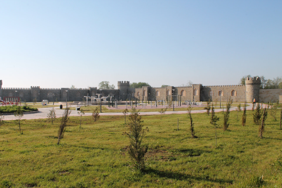 это вьезд на AZ — IR таможню, а вы что подумали? ))) — Nissan Patrol (Y61)