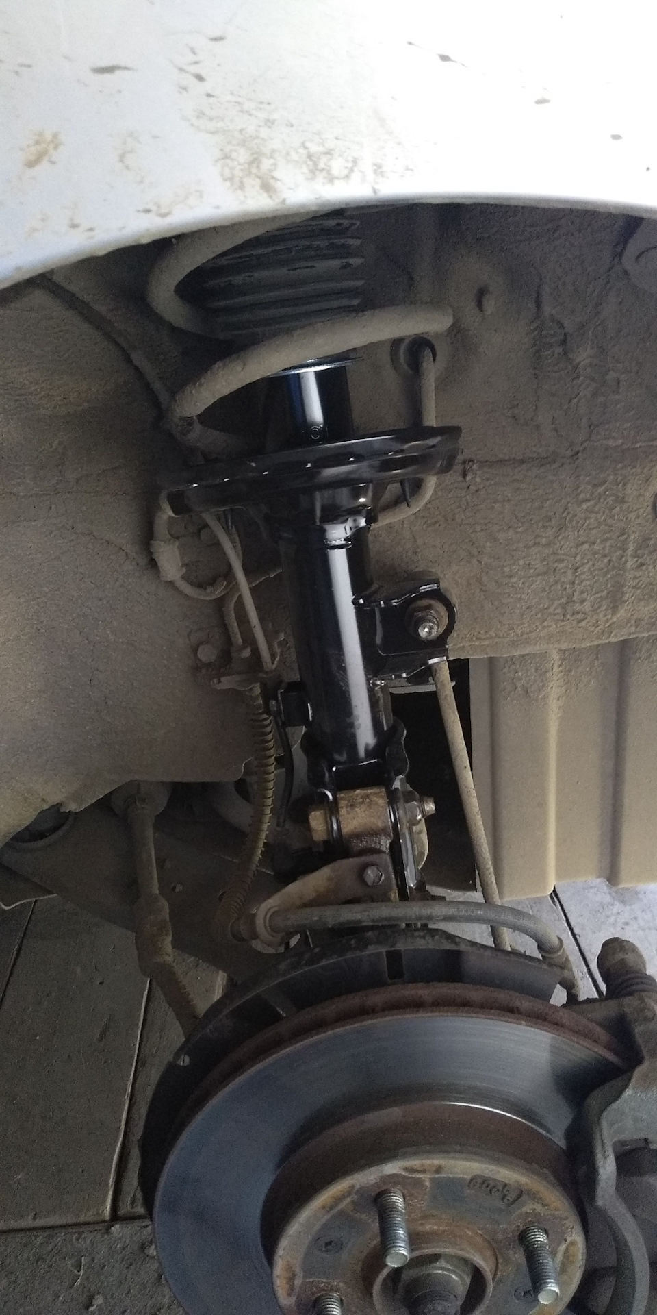 Замена передних амортизаторов на солярисе — Hyundai Solaris, 1,6 л ...