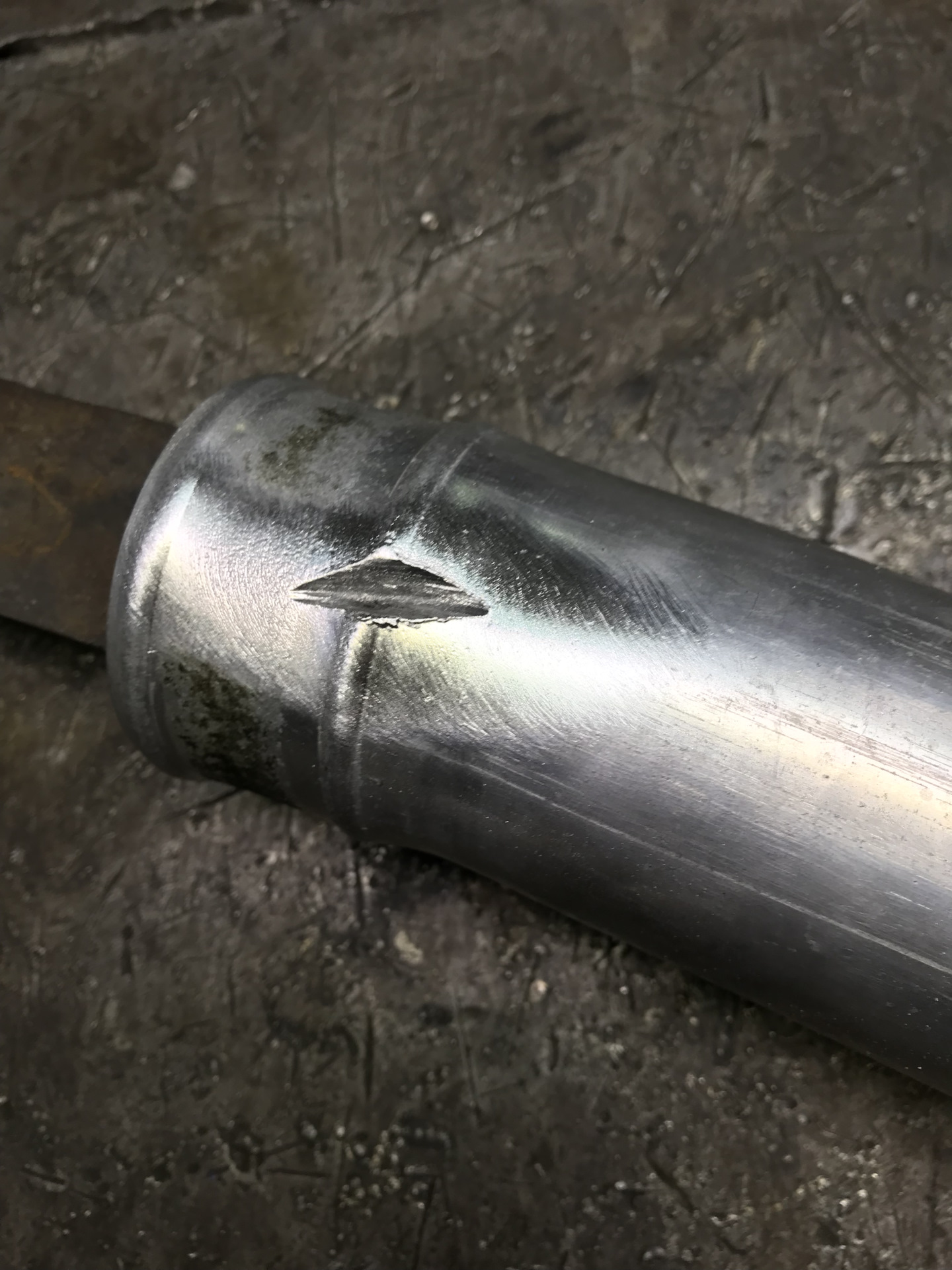 Сварка трещины в трубе от кулька к дроссельной заслонке — BMW 5 series ...