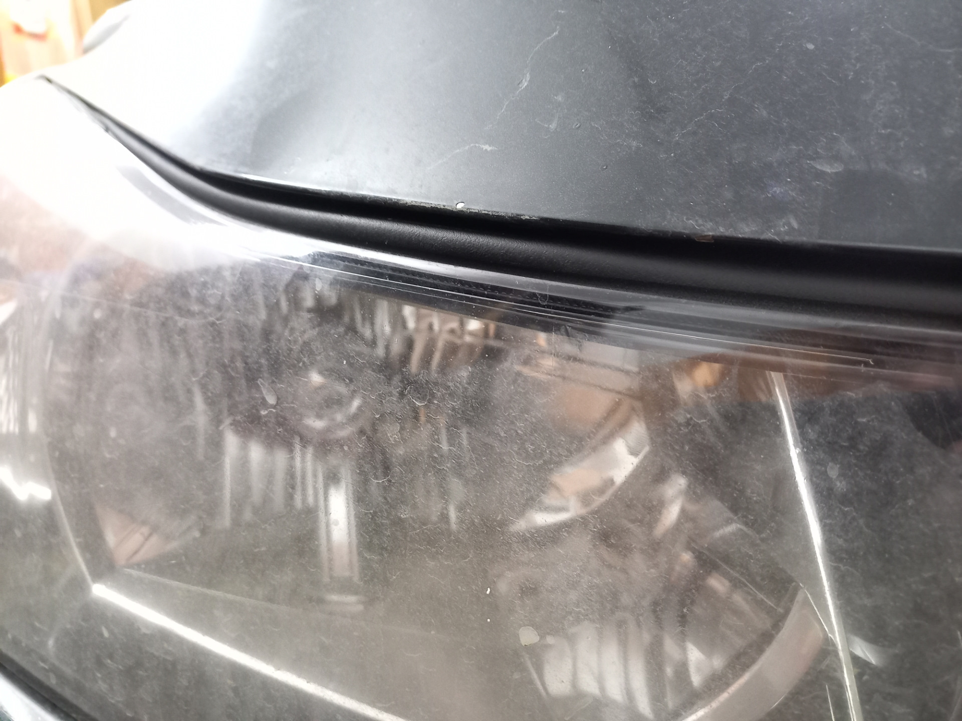 Уплотнитель капота и щетки стеклоочистителя — Chevrolet Cruze (1G), 1,8 ...