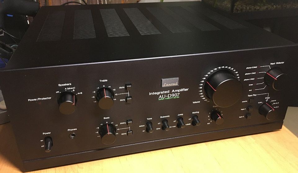 SANSUI Grossus II. 1979-81: AU-D907Limited, AU-D907, D707 SANSUI Grossus II. 1979-81: AU-D907Limited, AU-D907, D707