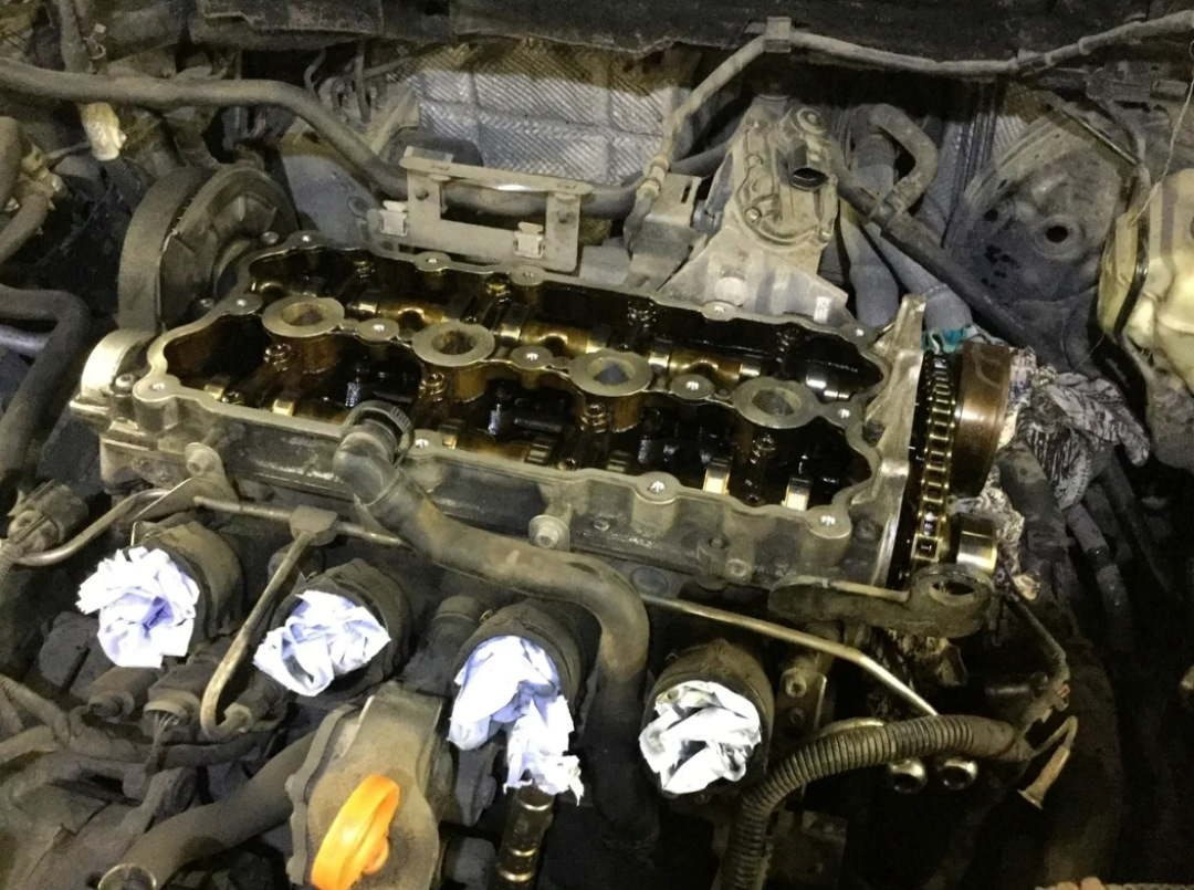 Замена цепи распредвалов часть 1 — Volkswagen Passat B6, 2 л, 2006 года ...