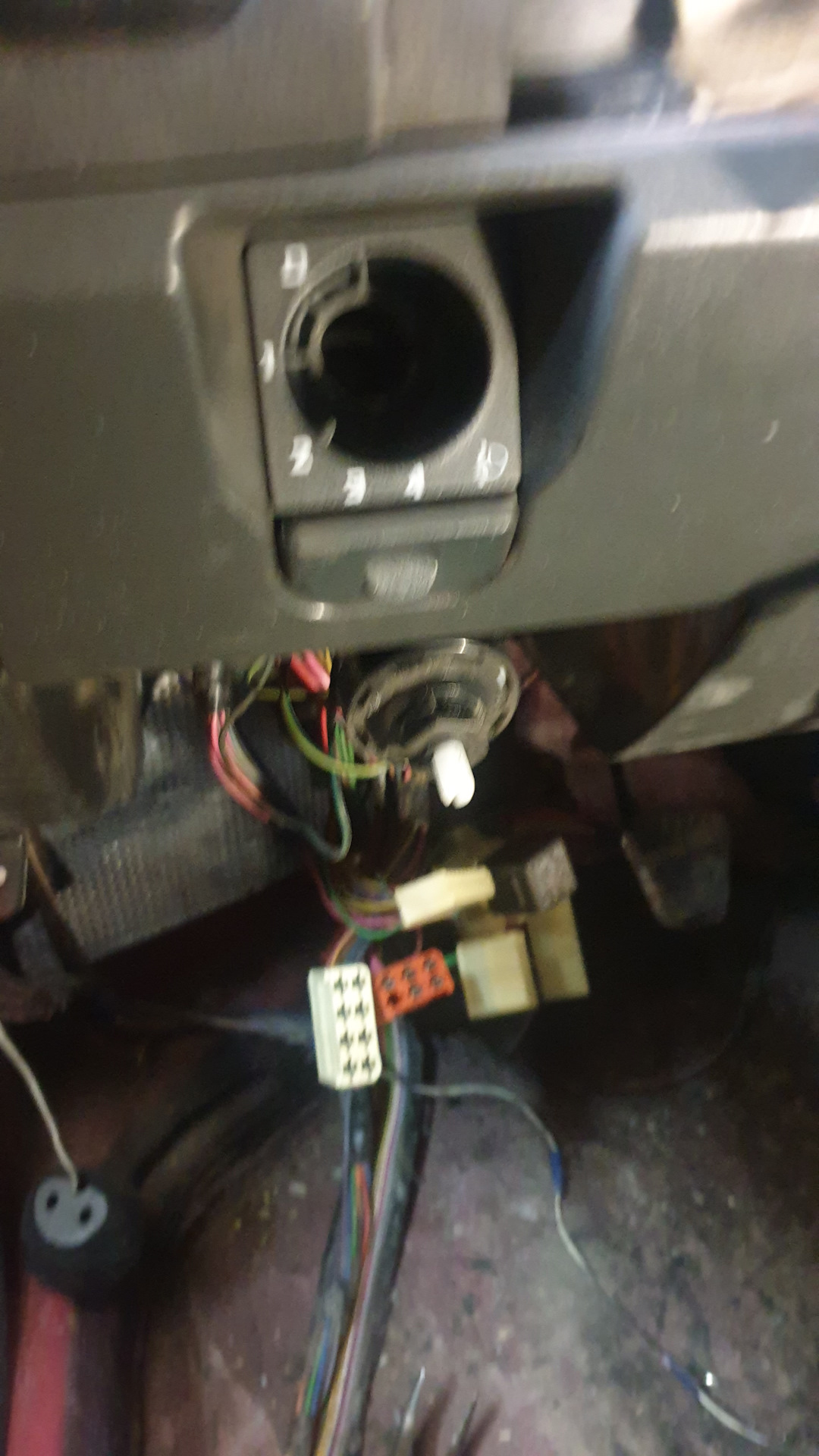 Часть 6. Салон. Снятие европанели, окончание. — Lada 21124, 1,6 л, 2007 ...