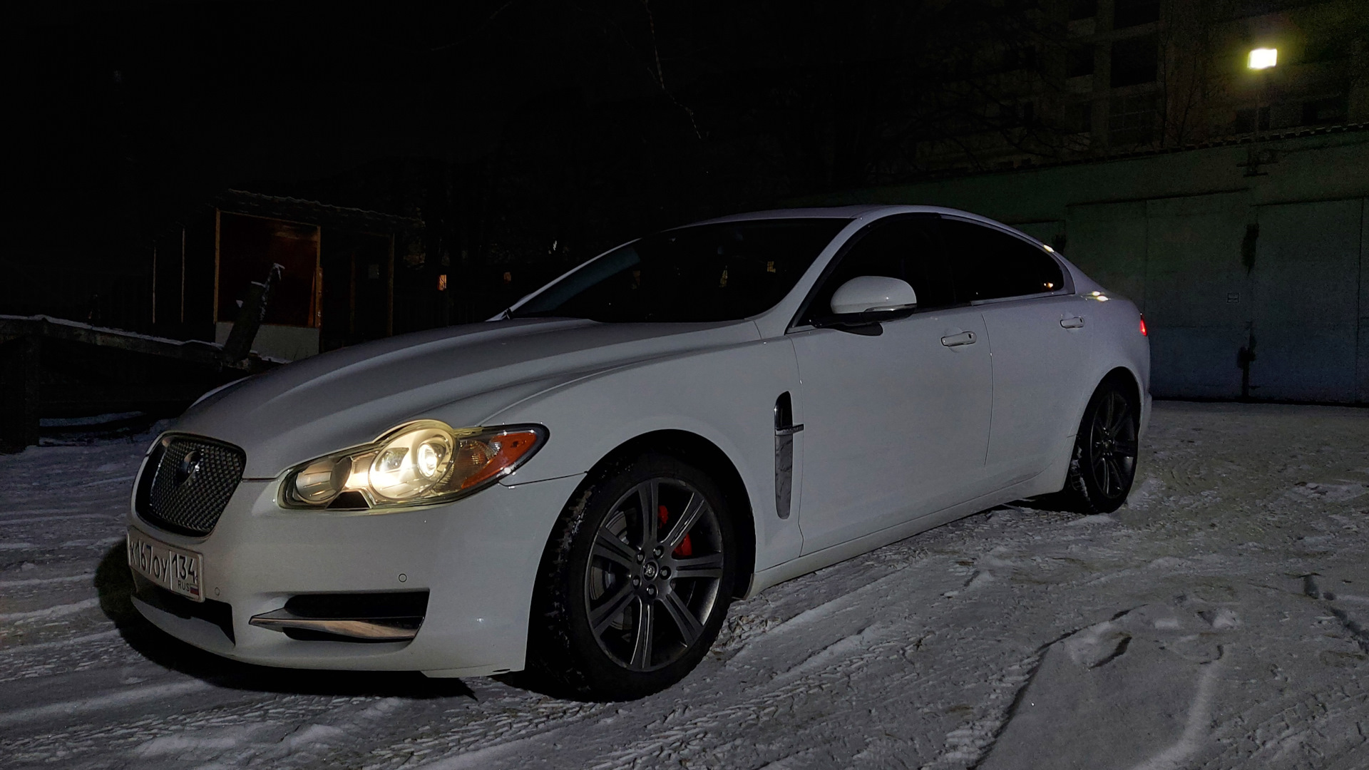 Jaguar XF (1G) 3.0 бензиновый 2011 | Спорт по английски на DRIVE2