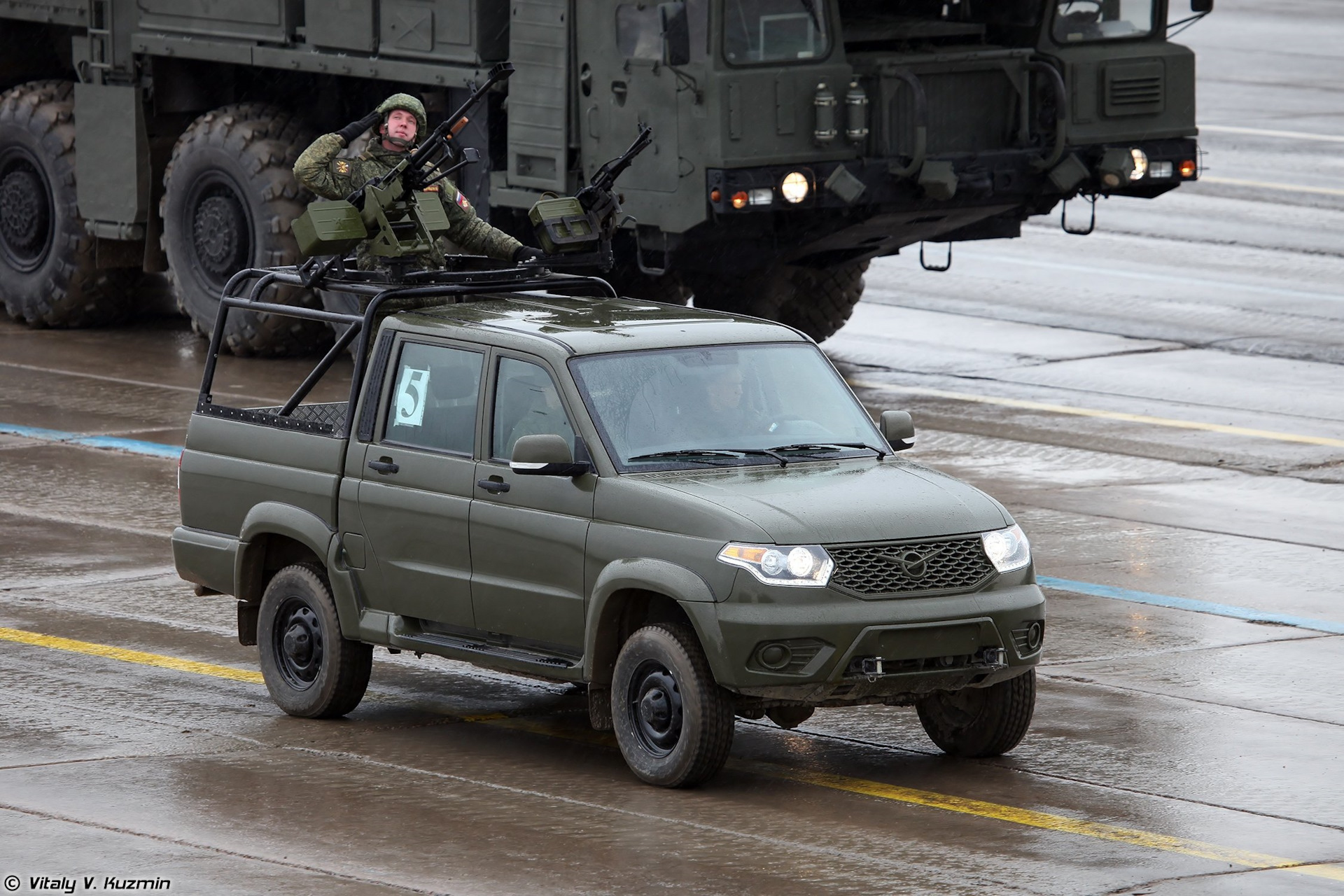 Военный уаз патриот фото