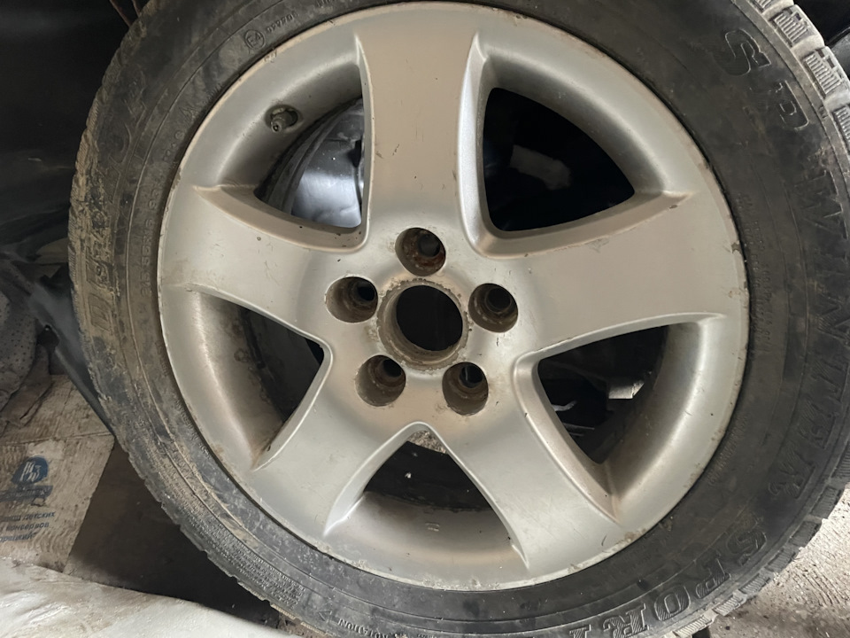 Литые диски Toyota 6,5Jx16 ET47 5x114,3 на Toyota Camry (XV30), Lexus ...