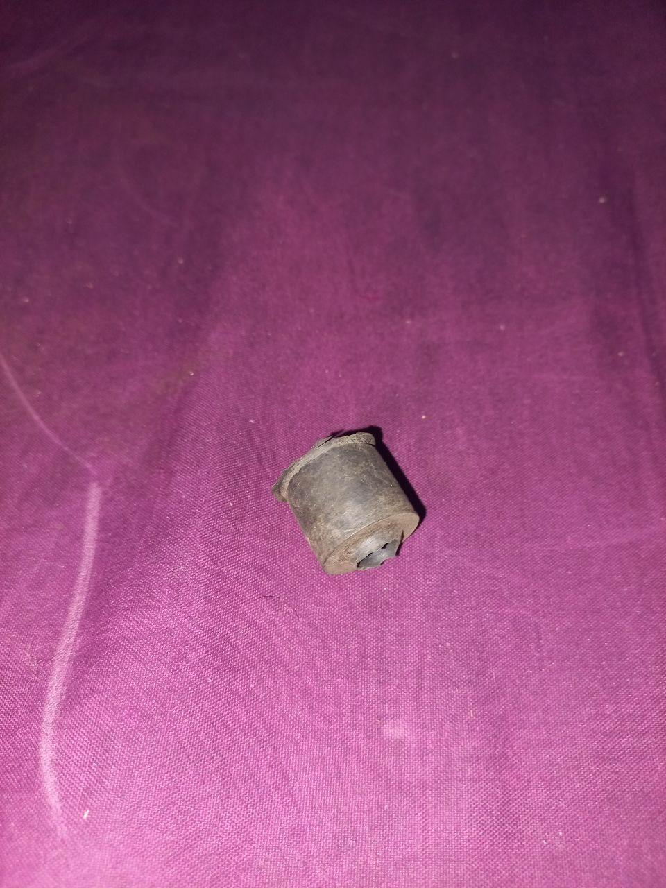 Втулка амортизатора — ГАЗ 24, 2,5 л, 1979 года | запчасти | DRIVE2