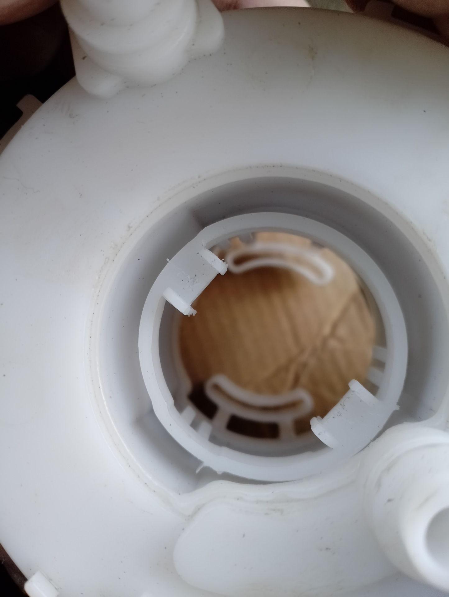 Топливный фильтр. — KIA Rio (3G), 1,4 л, 2016 года | расходники | DRIVE2