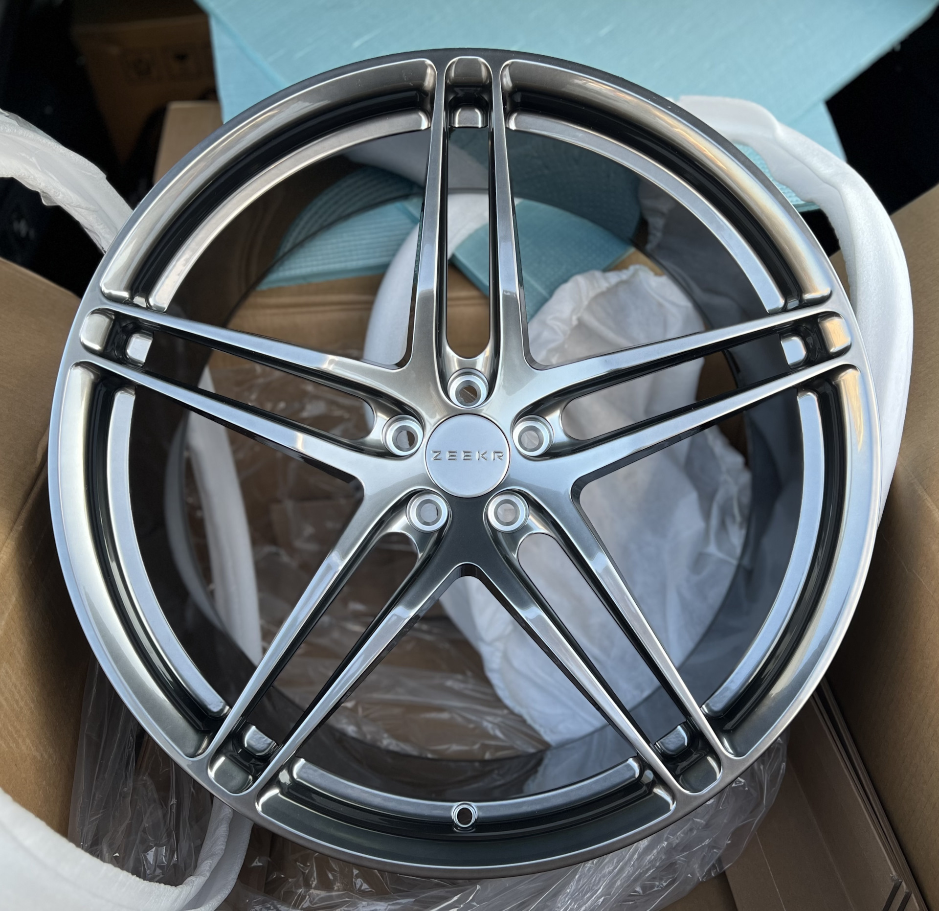 Диски zeekr r22. Диски zeekr r22