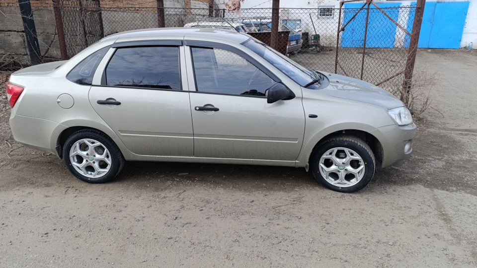 Замена масла в тросовой КПП. — Lada Гранта, 1,6 л, 2012 года | плановое ...