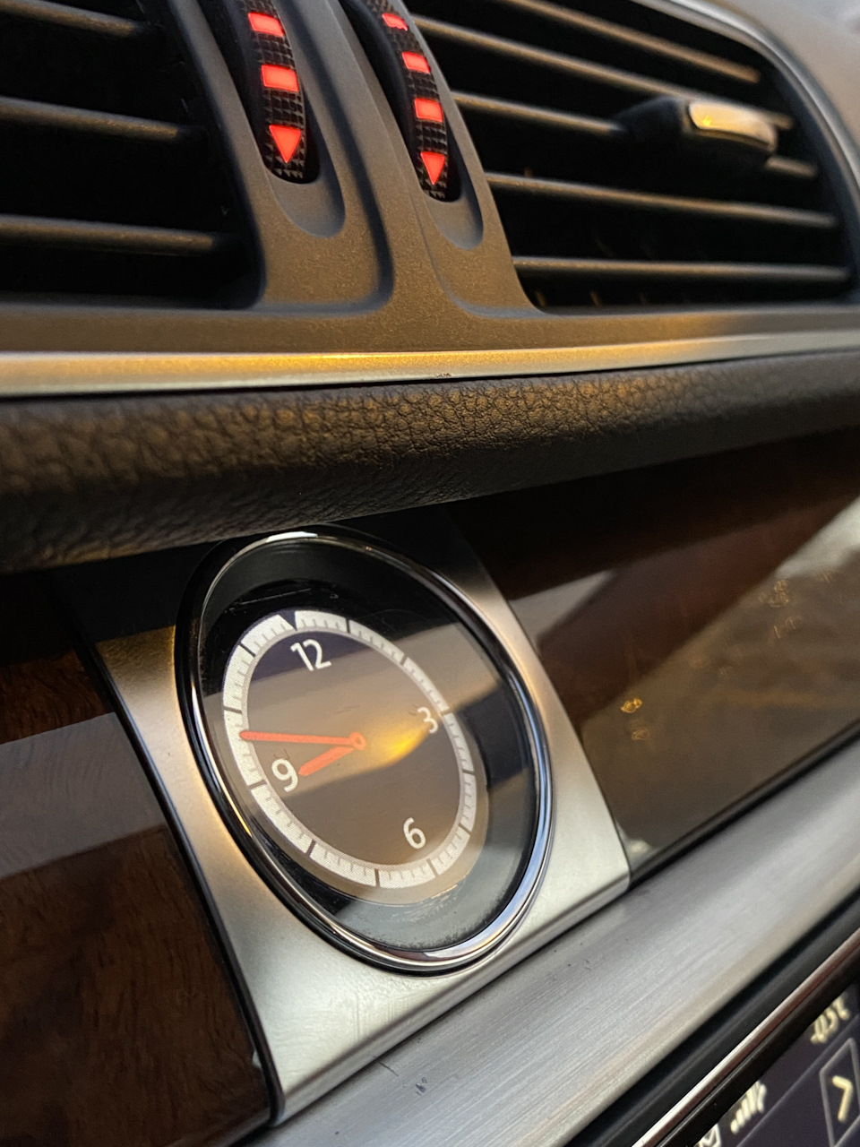 Циферблат можно сделать любой! — Volkswagen Passat B7