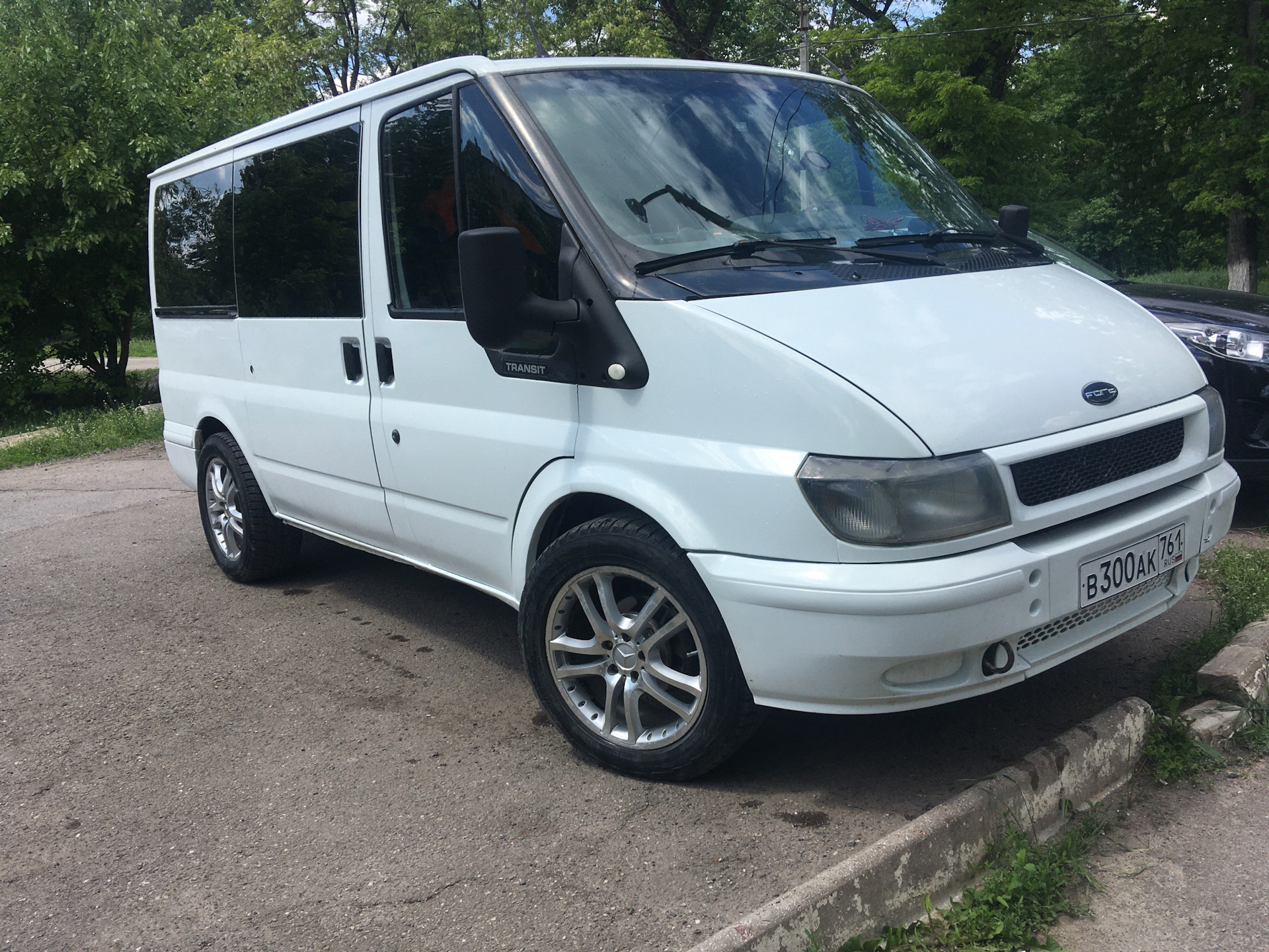 Ford transit 2003. Ford Transit 2.4 МТ, 2002,. Форд Транзит 1992 2.0. Форд Транзит 2.0 100. Форд Транзит 2.2 2016г цвет белый код.