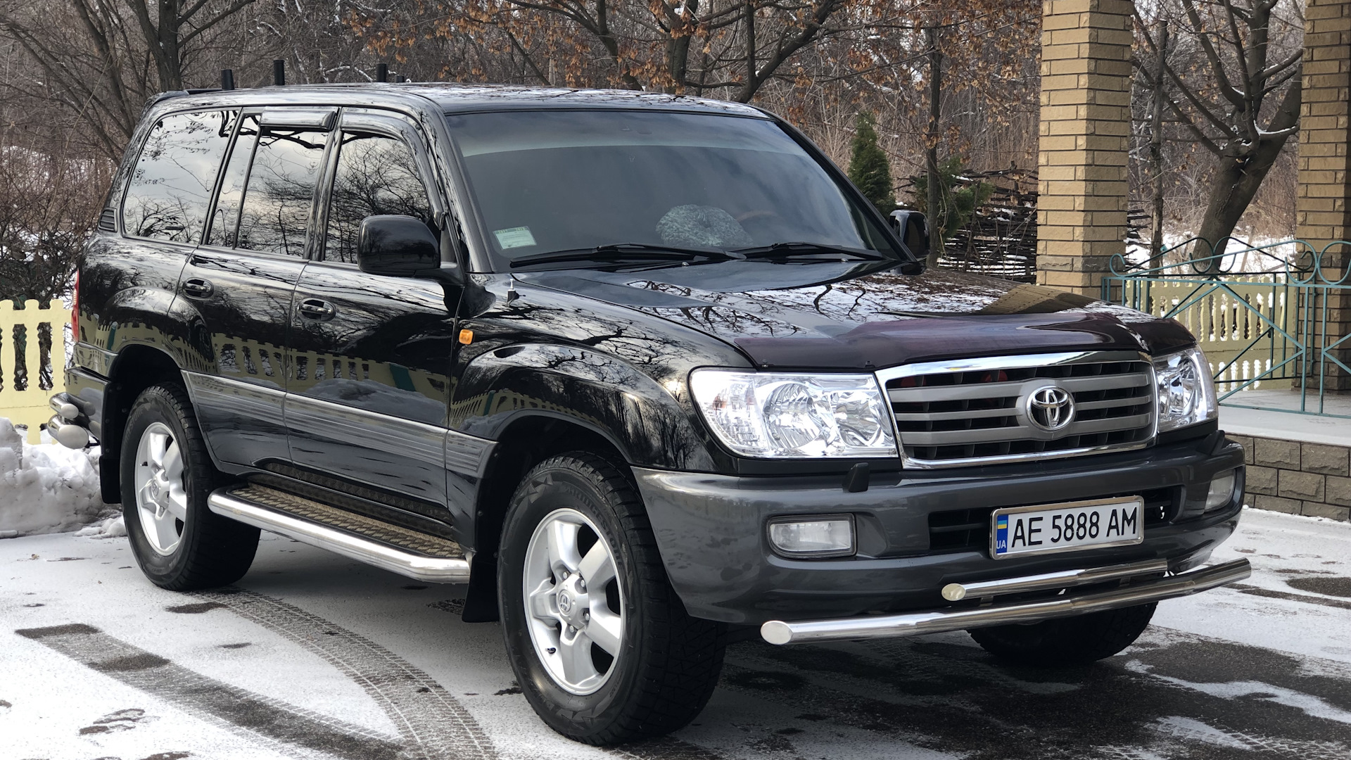 Тойота ленд крузер 100. Land Cruiser 100. Toyota Land Cruiser 2003. Тойота ленд Крузер 100 2003.