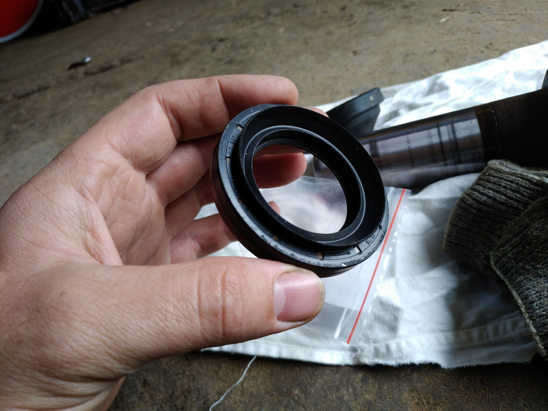 сальник bmw 33100152629. сальник бмв. сальник bmw11141714554. сальник бмв. сальник бмв.