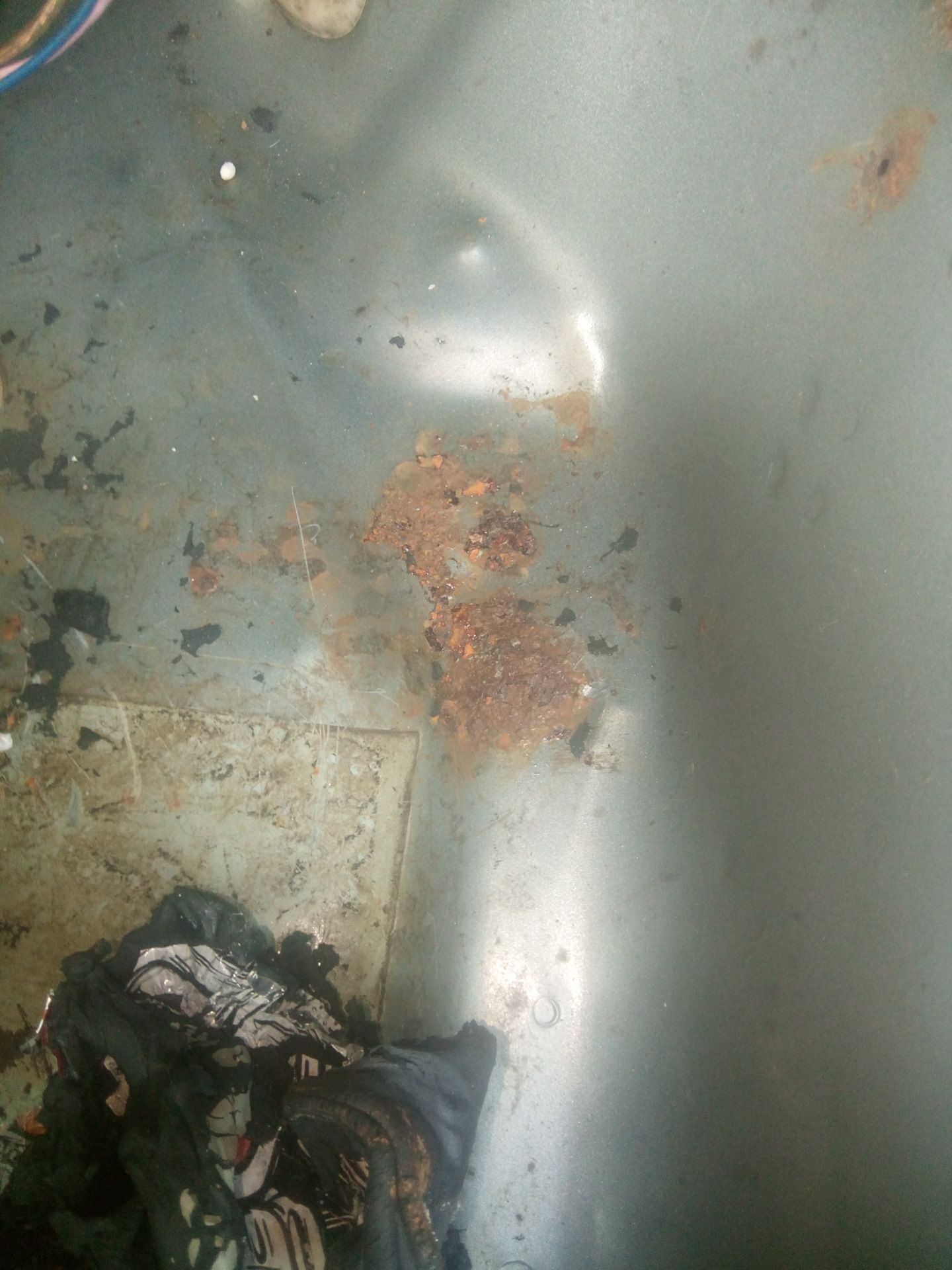 Восстановление пола — Lada 2113, 1,6 л, 2012 года | кузовной ремонт ...