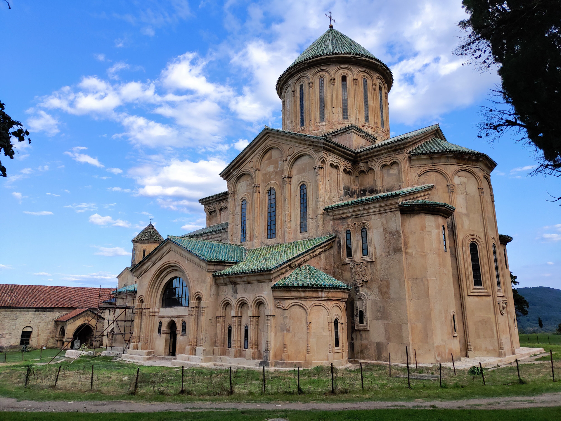 гелати монастырь грузия