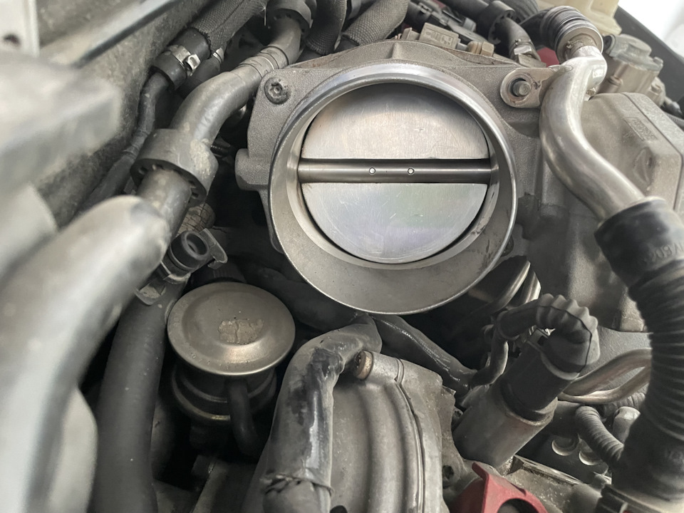 Фото в бортжурнале Audi RS4 (B7)