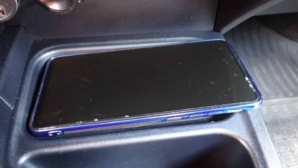 Фото в бортжурнале Toyota RAV4 (IV)