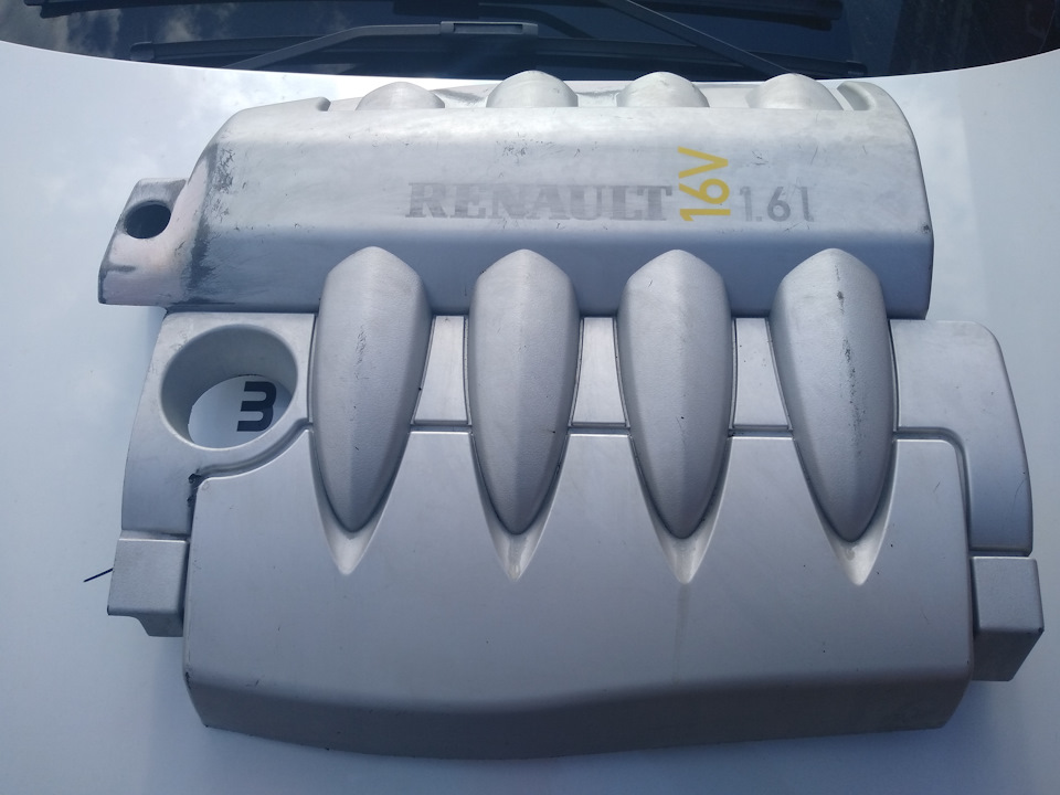 Крышка на двигатель — Renault Scenic III, 1,6 л, 2012 года | аксессуары ...