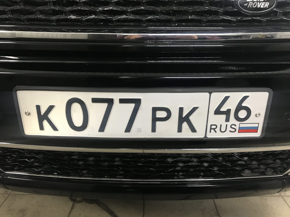 Рамки очень аккуратно смотрятся! — Land Rover Range Rover (3G), 4,4 л ...