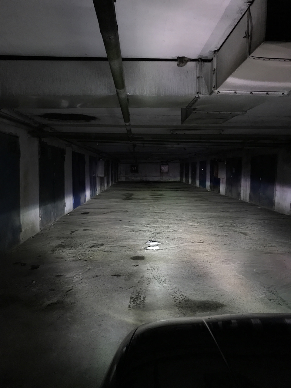 Установка автокорректора наклона фар — BMW 5 series (E39), 2,5 л., 1997 ...